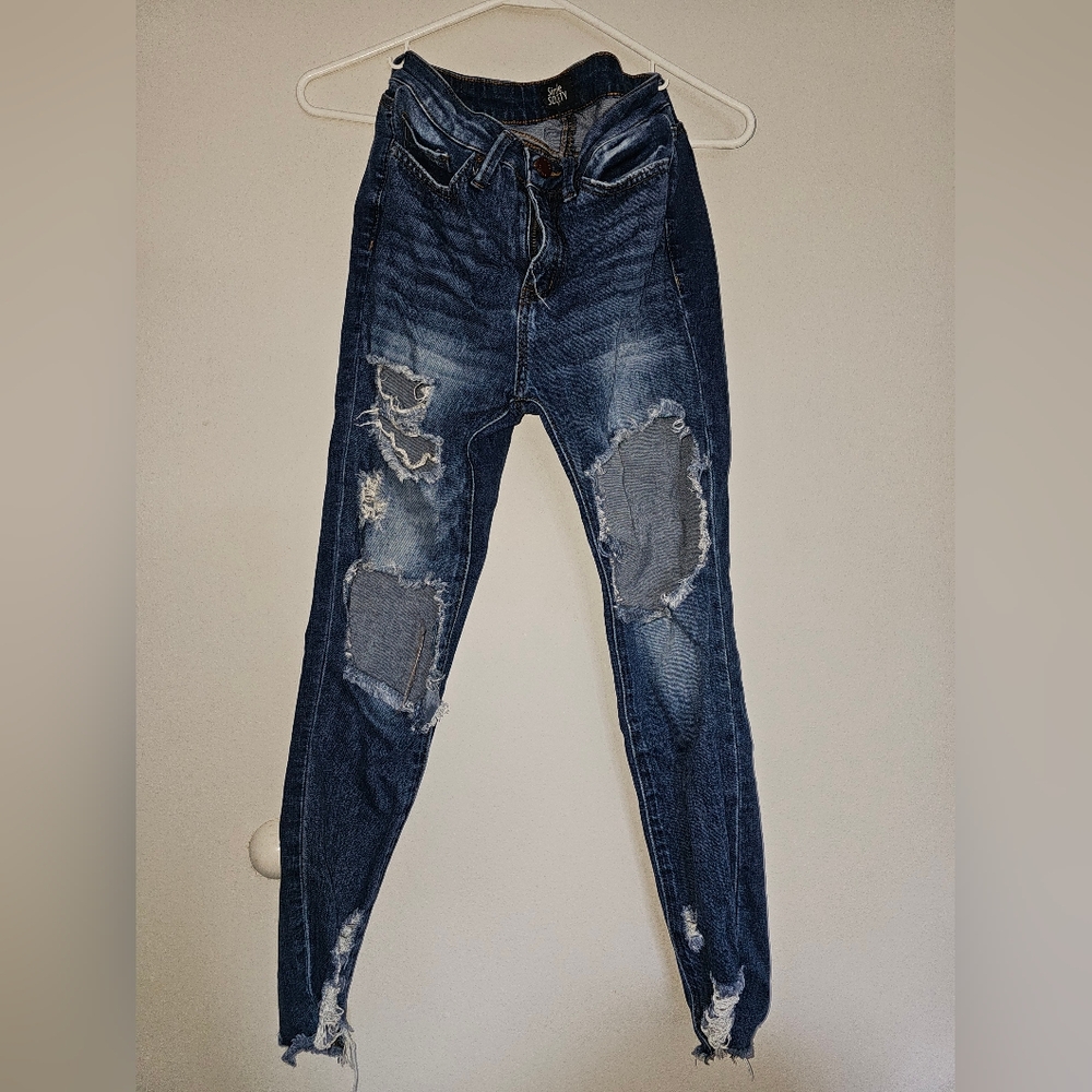 Simple Society Distressed Blue Jeans Women's Sz 1/25